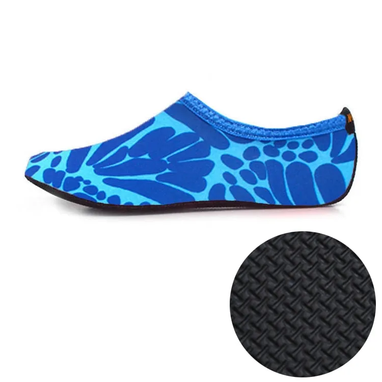 3mm Non-slip Rubber Embossing Texture Sole Figured Diving Shoes and Socks, One Pair, Series 1