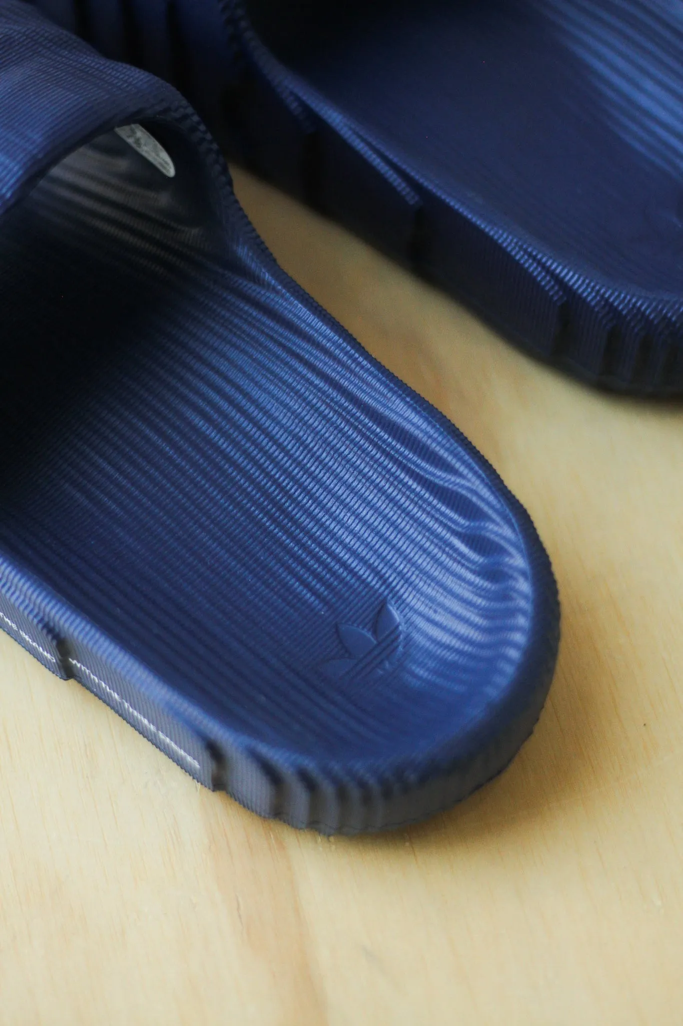 ADILETTE 22 "DARK BLUE"