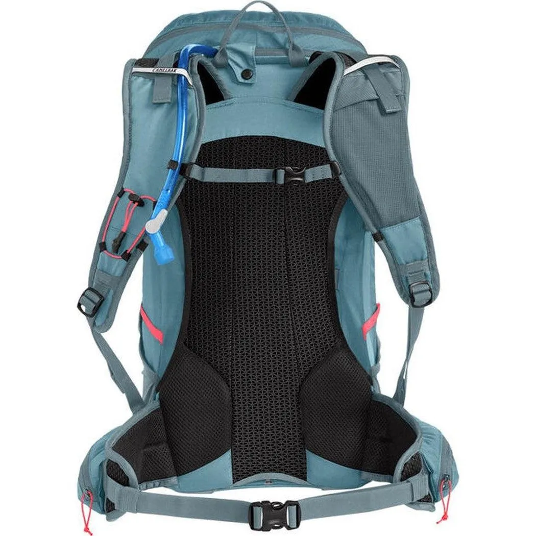 CamelBak Women's Fourteener 30