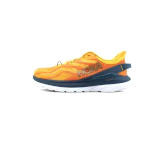 HOKA ONE ONE SUPERSONIC