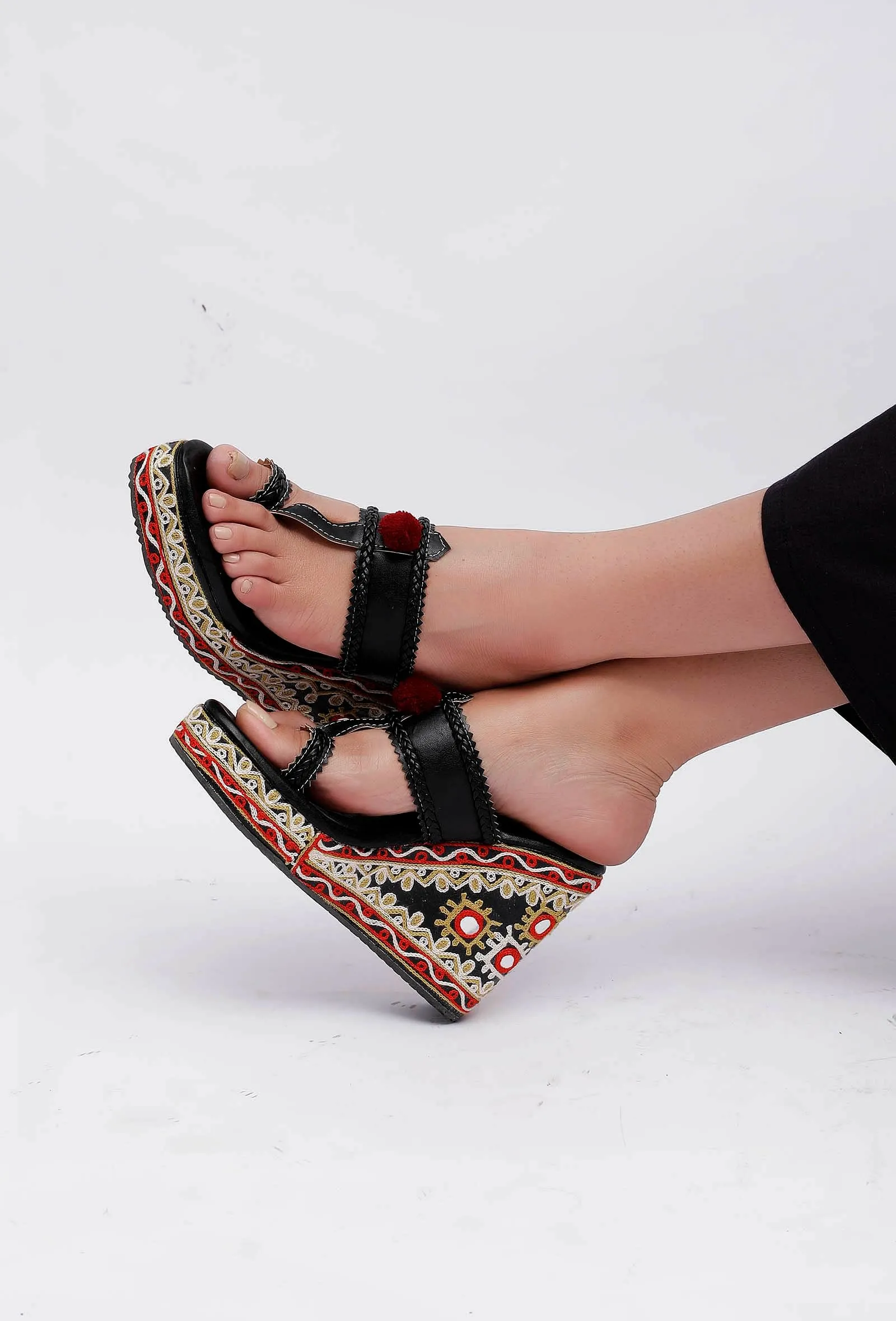 Red & Black Kutch Wedges