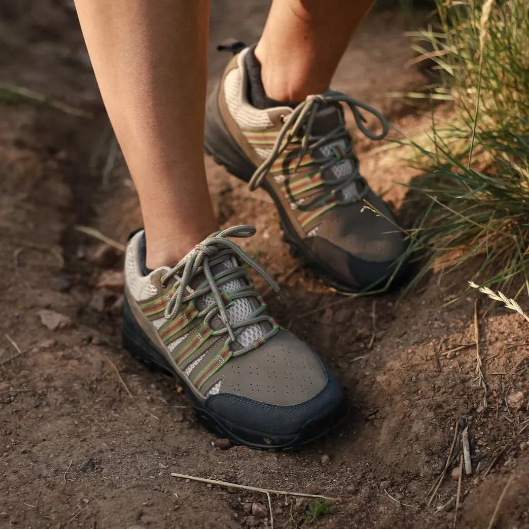 Trail Shoe • Dakota Khaki Nubuck & Crème Mesh