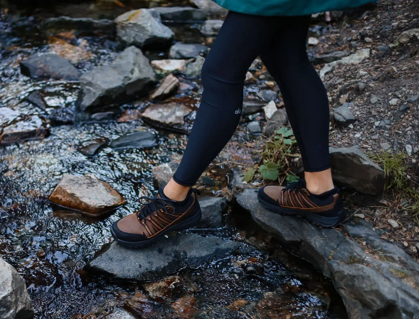 Trail Shoe • Jesse Brown Leather & Black Mesh