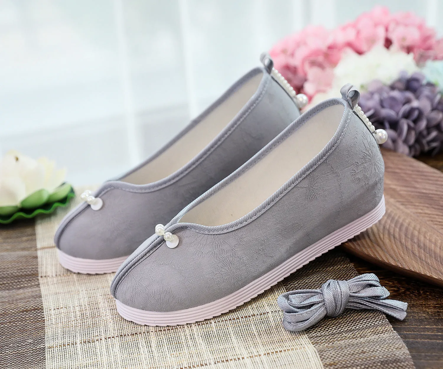 Women's Toe Solid Color Jacquard Cotton Height Canvas Shoes